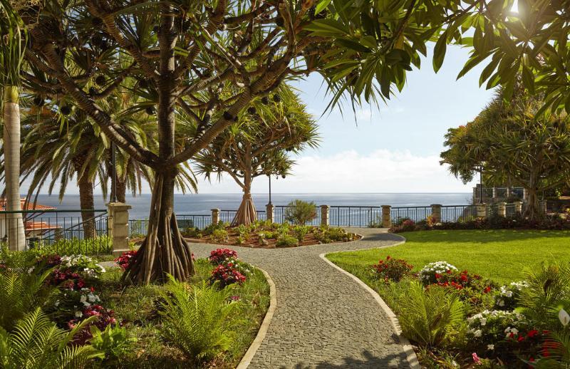 Les Suites At The Cliff Bay - Portobay Funchal  Esterno foto